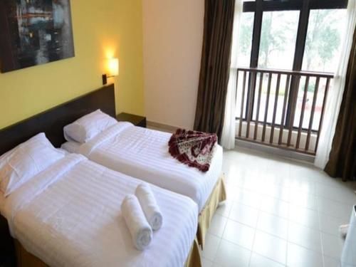 Puteri Beach Resort Port Dickson Exterior photo