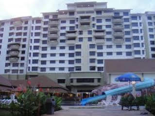 Puteri Beach Resort Port Dickson Exterior photo